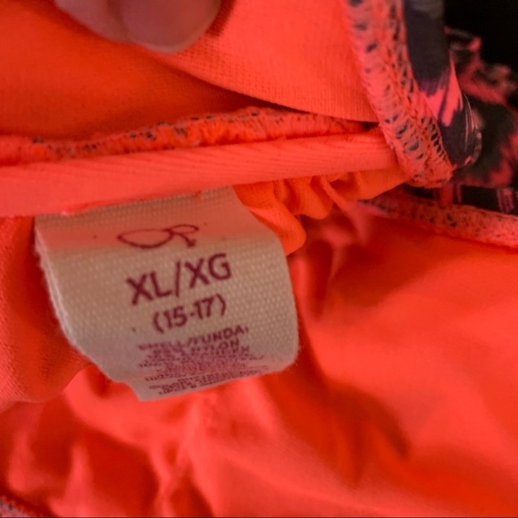 🎉 5/$25 NWT OP Size XL Bikini Halter Swimsuit Top - Picture 5 of 5